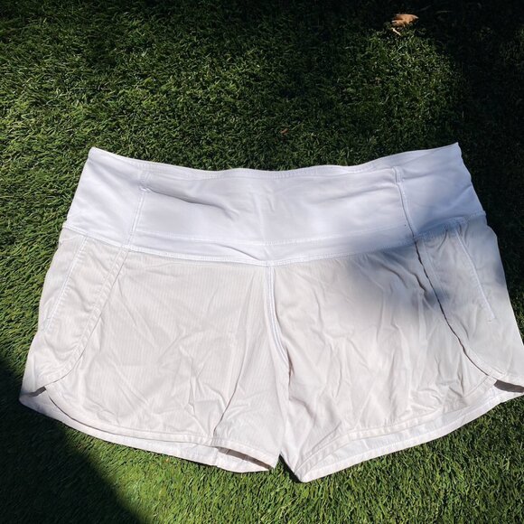 Lululemon Speed Up 2.5inch White Short - Picture 2 of 5